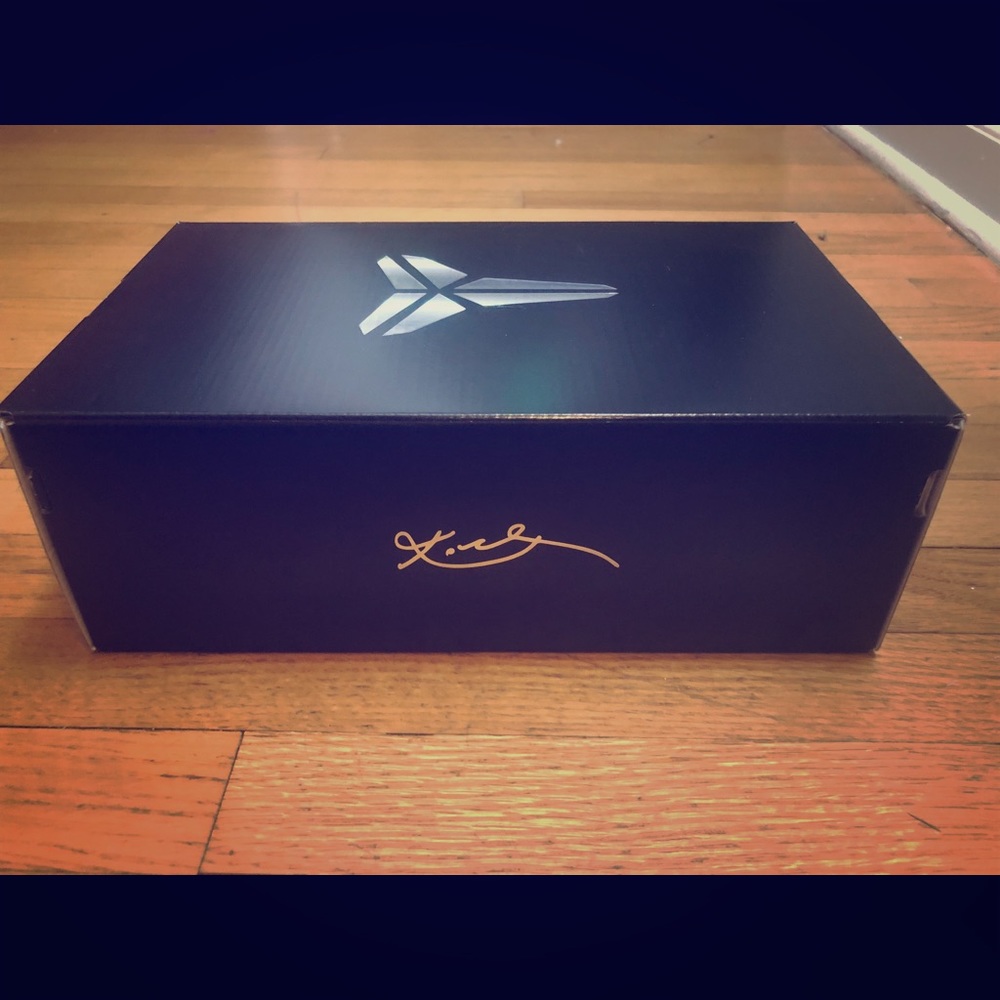 Nike: Kobe Bryant Mamba Focus 8 M / 9.5 W